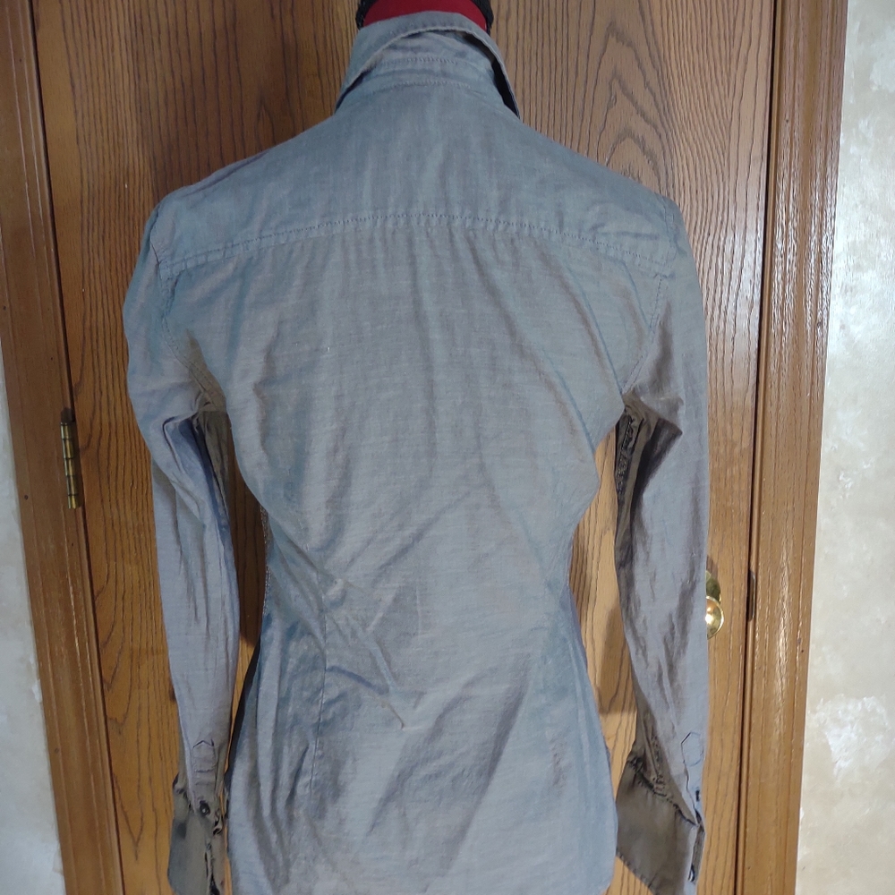 Tommy Hilfiger Button Shirt - Picture 2 of 8